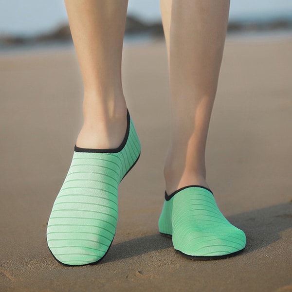 scarpe da acqua, scarpe da nuoto, scarpe acquatiche, scarpe antiscivolo per acqua, calzini acquatici, calzini per acqua, calzini da nuoto, calzini da immersione