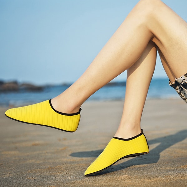 scarpe da acqua, scarpe da nuoto, scarpe acquatiche, scarpe antiscivolo per acqua, calzini acquatici, calzini per acqua, calzini da nuoto, calzini da immersione