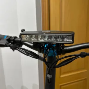 Luce da bicicletta impermeabile ricevuta dal cliente P***a.
