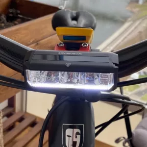 Luce impermeabile per bicicletta ricevuta dal cliente R***r.