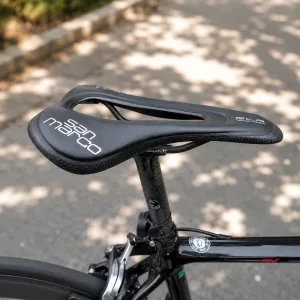 Cuscino sella per bicicletta leggero, sella cava in carbonio